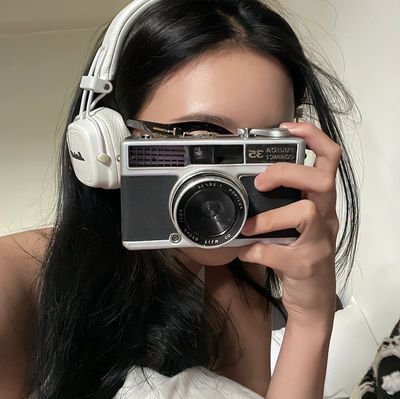 hooliscript's profile picture. 