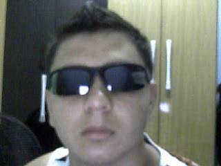 Estudante,goleiro Junior do São Cristóvão,às vezes chato mas completamente legal,89 kg de peso.1,86m de altura,calço 44 e gosto de um bom jogo de sábado!!!