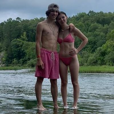 Rhiahna_156's profile picture. 