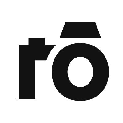 A photo/interview website that visits creative people at home, work or studio space and brings you a unique view of their lives.