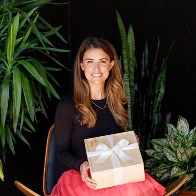 Thoughtfully Curated, Locally Sourced, Luxury Gifting 🎀 Corporate • Client • Welcome • Real Estate • Events 🎀 Curated with 🩷 in Dallas, TX