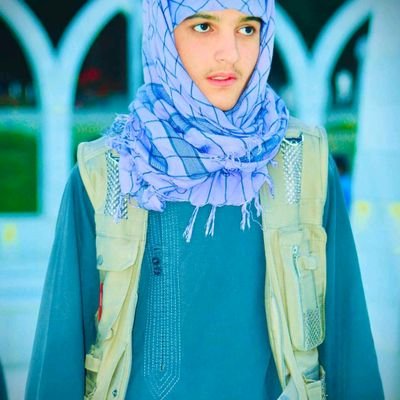 تاسې خلک له لاسه مه ورکوﺉ
پریږده یې چې تا له لاسه ورکړي.
🤕❤🩹💔
