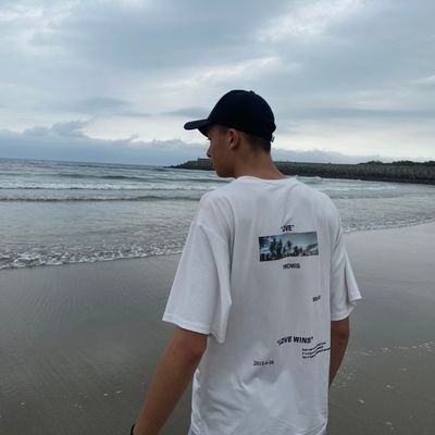 chenxueshe18586's profile picture. 180 ｜互換照片 ｜私訊互看 ｜出門約會ig:che._210 
可免費「 約ㄆ 」私訊我！！
性欲強的就一起來ㄅㄚ