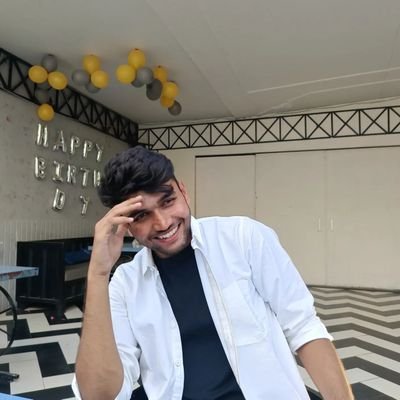 VGhodki306809's profile picture. Building Cloff UI • Design Engineer ☕
https://t.co/yuR03bzynX