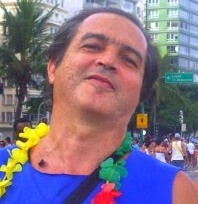 MidiBombe's profile picture. Midi Bombe, um bloco diferente.
Venha conferir na Av, Atlântica com Siqueira Campos, final da tarde, a partir de sábado 18/02/2012. Vista essa camisa.