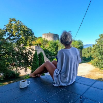 ✨90s baby doing her own thing✨ | Gym • Books • Travels • Home | Dancing through her own storms🌪️⛈️ ✨Creator of @besureathon & @slavicathon✨ BC: @howlingpackbc