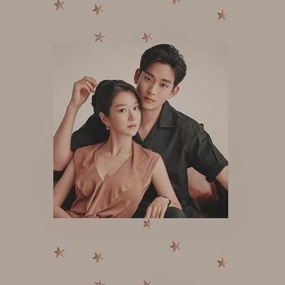 ๐๐ข๐ฌ๐๐ก๐ง๐ฒ๐: Lelaki Hujan dan Perempuan Tembakau, yang saling menemukan cinta, berharap senandungnya sebaik cerita-cerita masa lampau.