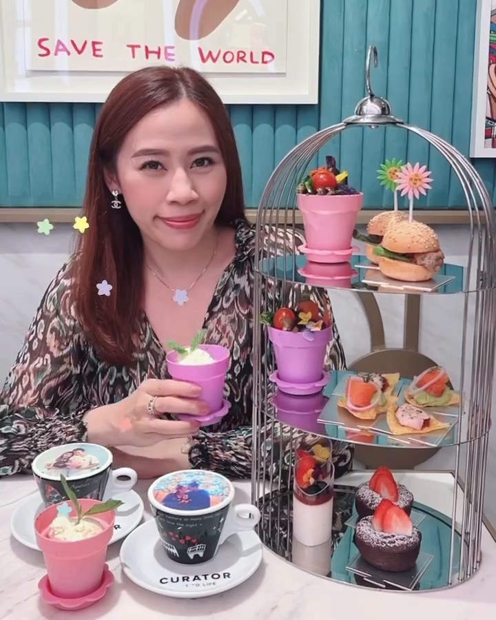 PhoshausAXkK's profile picture. There is no remedy for love but to love more.