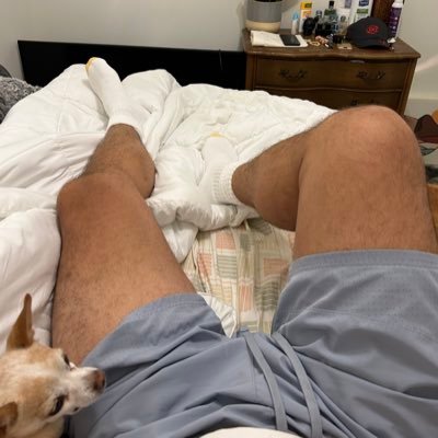 (18+) 38, M... not all photos are of me-HMU I'll delete. Exib, selfie photo, lockers, Celebs, Daddies, twunks, tall, GILF's. #Buckwood #Indiana #ThiccDick