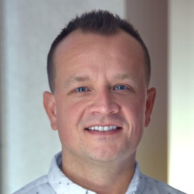 CEO at @Brolik. I help founders succeed and businesses grow.
