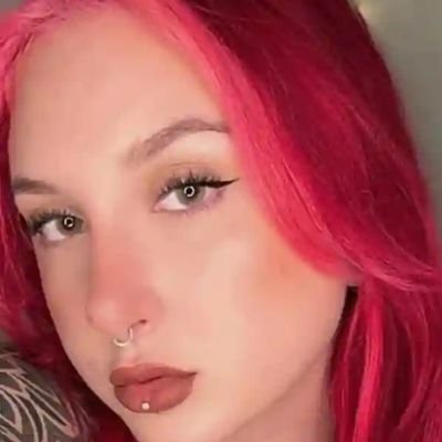 SkylerVoxs99221's profile picture. AM SINGLE