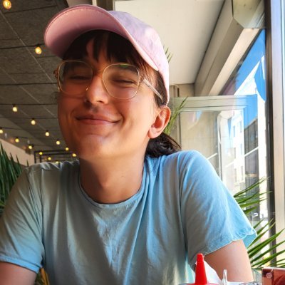 Jo 🌸
Game programming student @FuturegamesEDU /
they/them 🏳️🌈 /
Based in Malmö, Sweden 🇸🇪 /
DMs are open 📩 /