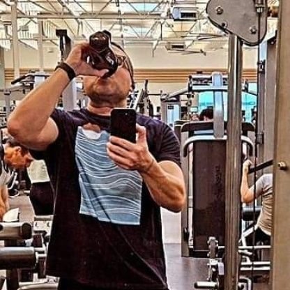Computer Scientist, Wanna-be Bodybuilder, Nerd
Gorilla Mind Junkie 🐒
@religym.co code: LiftingGeek
📩 liftinggeekdad@gmail.com | Business
Inquiries