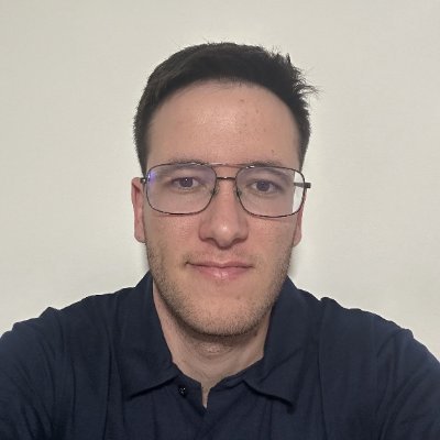 juancruzlarraya's profile picture. Ingeniero Electrónico 📡 | Amante de la música 🎶, finanzas 📈 y tecnología ⚙️ | Estudiante UBA 🎓