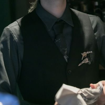 aki_gin0812's profile picture. THE HISAKA bartenderとして第1歩 元パン屋さんがBARで働き始めました   最近は白ワイン推し