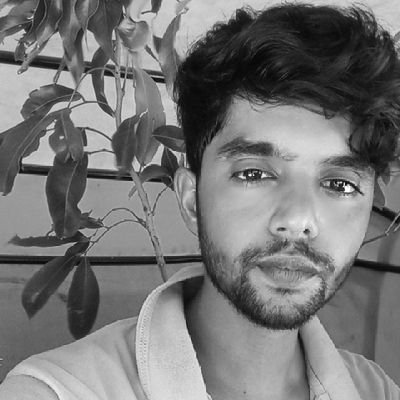 Shubhamydv1998's profile picture. MCA 💻⌨️but not a gud Coder