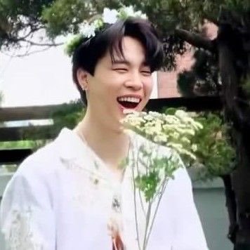 ⠀⠀⠀⠀ ˚₊· ͟͟͞͞➳ 🗡️⠀⠀⠀ ⠀⠀ ⠀ I saw the angel in the marble and carved until I set him free... ︎ ︎ ♡