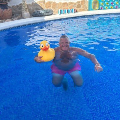 @UEFA A License, UEFA Coaching Diploma, FA Academy Managers License, ex academy manager EFL, ex FA tutor assessor London Black Cab Driver GB 27yrs⚽️⚒