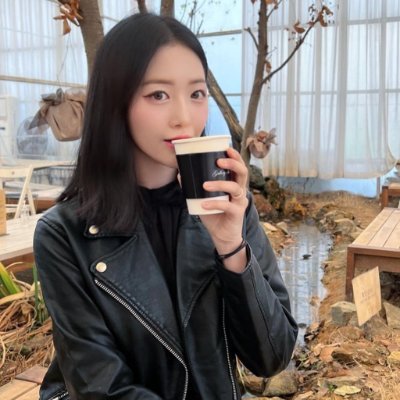 SofiaIsabe7755's profile picture. The only thing that has not changed in my childhood dream is to travel around the world. ✈️✈️✈️
Relationships 💕  I want someone who is faithful 👩‍❤️‍👨