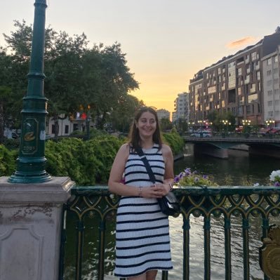 ecegurselll's profile picture. 