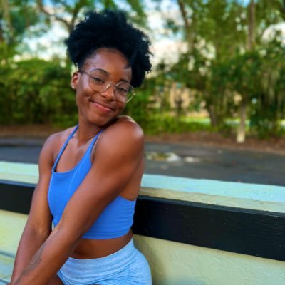 Americanized Frenchy. Guadeloupéenne. Olympian . UF Grad🐊 .✝️.