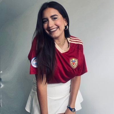 veronicaa15's profile picture. for ever 🇻🇪 creando 🍃 @sabanagrandef