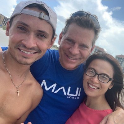 Follower of Jesus. Proud Father and Husband. Molecular Biologist. Former hockey player. Love the Beatles and Natalie Wood.