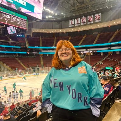 annoying hockey fan, knitter, writer @offsidenewsco & @theicegarden