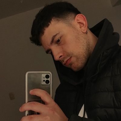 _davd7's profile picture. 