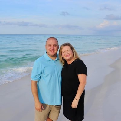 Follower of Christ, Husband, father of 2 boys plus 2 step-daughters, Sysco driver, and a diehard Mississippi State fan!