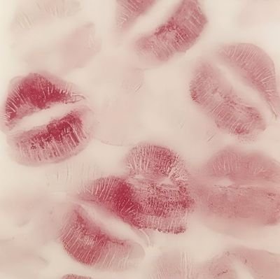 isuebhsuh's profile picture. 努力不一定成功，但不努力一定不会成功。