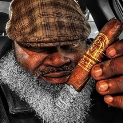 thewankinghour's profile picture. 18