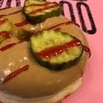 VinegarDoughnut's profile picture. Ya shares are gon.