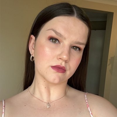 Absolute muscle mummy x @niah_au - My sister through the bullshit 💕HealthProfessional