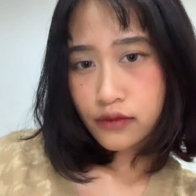 cacaffeine's profile picture. bwakh