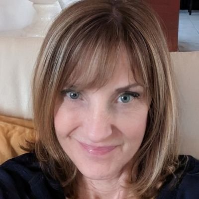 IADE, passionnée de littérature, de politique, de musique, de philosophie... et de sport aussi !