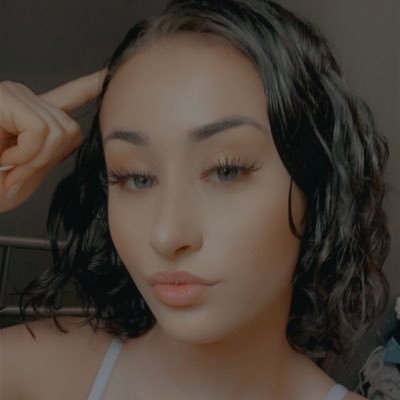 lallanos04's profile picture. 