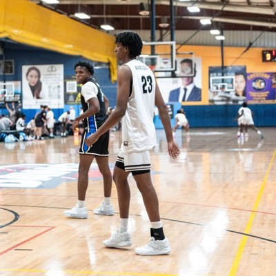 aaron_gashaw's profile picture. 2026’ 6’7 W/F 🇦🇺 | Whatsapp +61 469 034 268