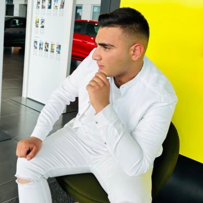 sarpisbilir1's profile picture. Her ağlayan güçsüz değildir. Tıpkı her gülenin mutlu olmadığı gibi.🌹