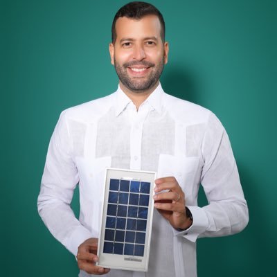 Consultor en Energía - Medioambiente - Cambio Climático. CEO en @greenboxrd - Pasado Presidente de la Asociación de Fomento a las Energías Renovables @asoferRD