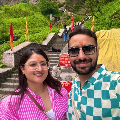 RazdanAkanksha's profile picture. 🕉️| 🏥🩺