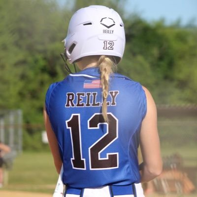 CT Lightning 2025 Gold #12 / OF / Haddam-Killingworth HS ‘25 / 3.6 GPA hannahreilly07@icloud.com COMMITTED