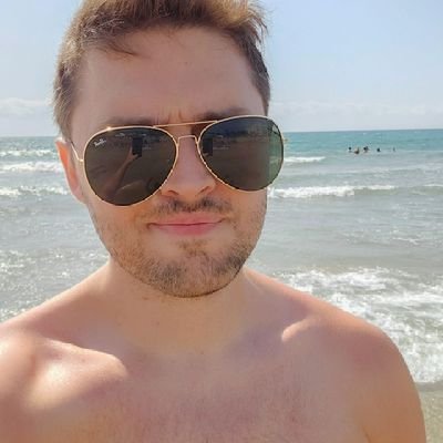 davidjb95's profile picture. En cada luna