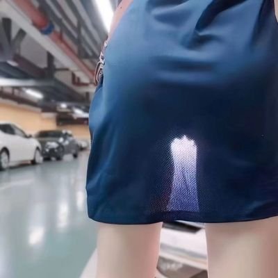 lk757256971's profile picture. 