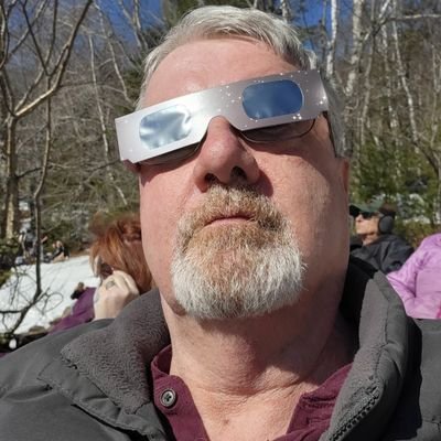 I only follow real ,PEOPLE donald trump is un-American. I'm happily married #nodemsunder1000 He or Him. Kamala Harris will win. NO DM, I WILL BLOCK YOU
