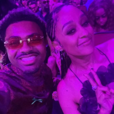 _BlairMoon's profile picture. less is more