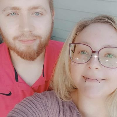 25/27 yo couple if you wanna see us nakey we made an OF!! Free subscription.!open to requests,no collabs.. https://t.co/Pp3ARkXhCs