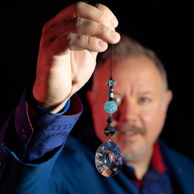 Hypnotist | Mentalist
1/2 of Between 2 Minds
Coordinator for @ElktonMagic
For Booking Inquiries Call/Text https://t.co/rrnYep1Pir