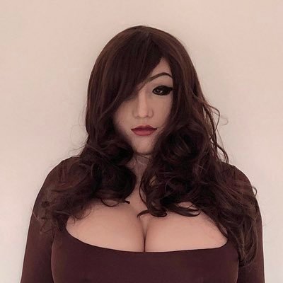 emdewer's profile picture. 