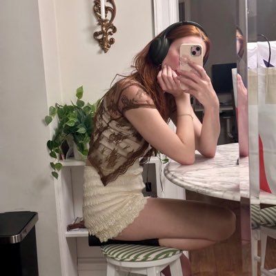 paige__eth's profile picture. software engineer @ pinata  🎉